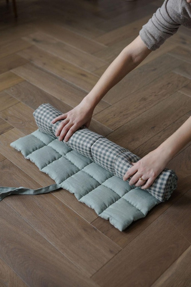 Portable Dog Travel Mat - Washable Two-sided Linen Pet Bed